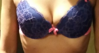EROTISCHE ONTSPANNINGS-MASSAGES....... EROTISCHE ONTSPANNINGS-MASSAGES.......